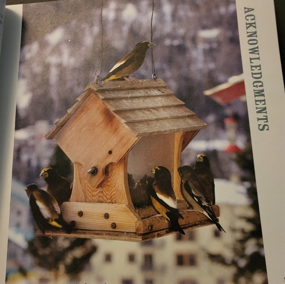 For The Birds: A Month by Month Guide to Attracting Birds to Your Backyard. Used - Picture 6 of 10